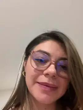 Photos of alicee16 from StripChat is Freechat