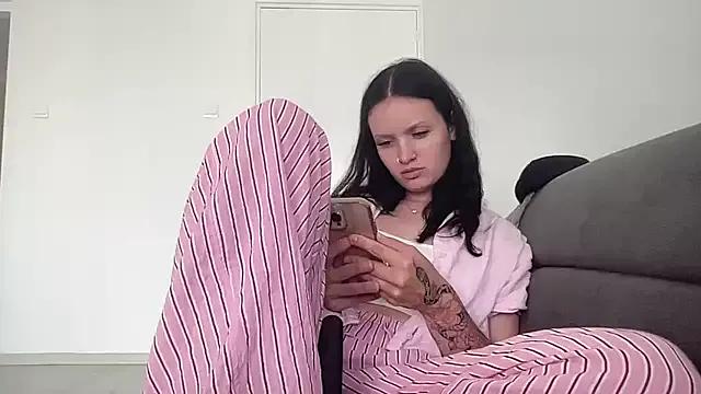 Photos of mariemelissah from StripChat is Freechat