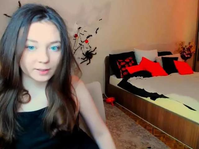 AlluringLookk on BongaCams 