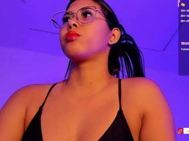 Alysson-18 on BongaCams