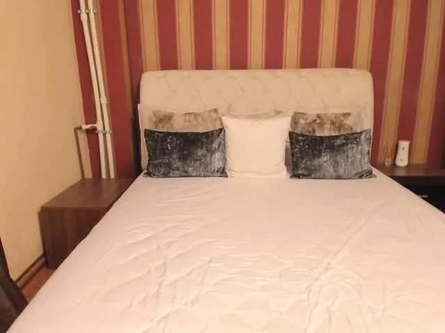 AshleyvonPage — The way you crave me, the thrill of being desired, and the rush of passion when our eyes meet. I love confident men who know how to please and aren't afraid to show it. Make me feel wanted, and I'll make your fantasies come alive.