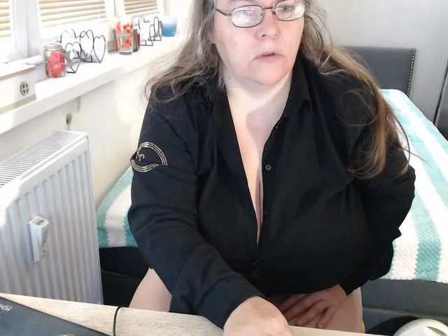 Bessy123 on BongaCams 