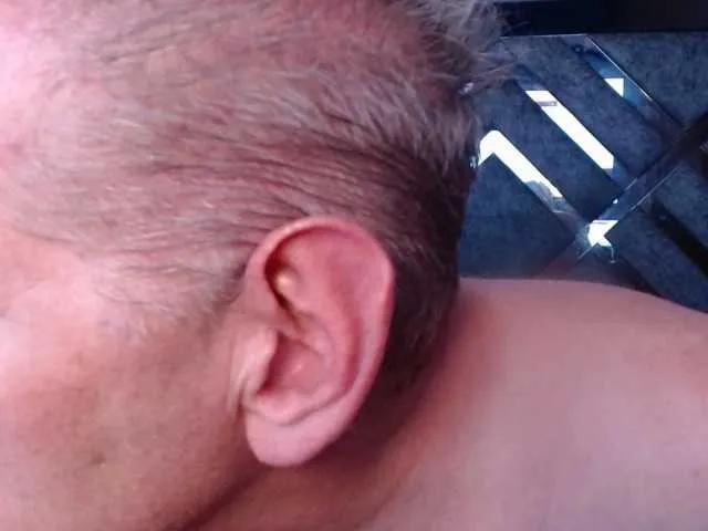 CarlosBangsYeidy on BongaCams