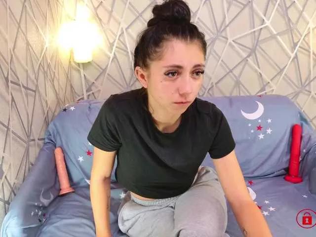 CharmingLIA — Kisses on my neck and flirty discussions really get me in the mood. Just so you know! Wink! Love being challenged and charmed with spicy and witty words!