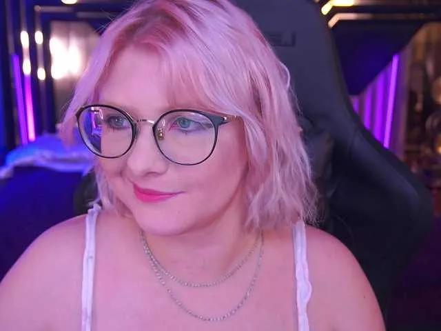 CoolTatis on BongaCams 