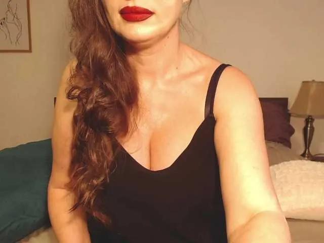 ellaine on BongaCams 