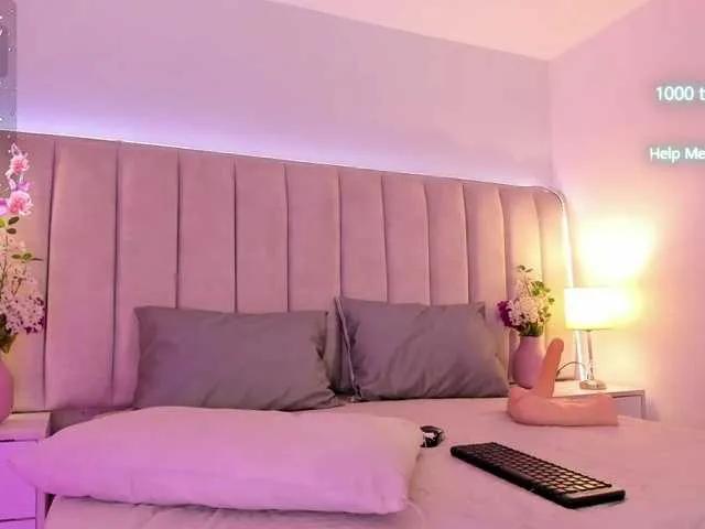 EllaThorne on BongaCams 