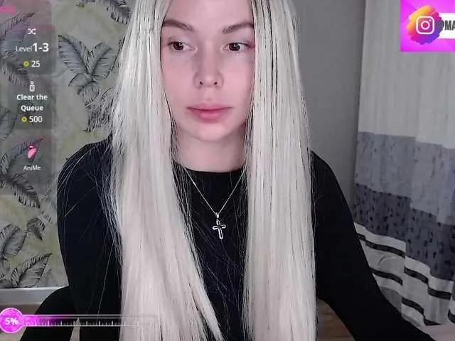 Foxymoxy19 — What excites me is role-playing games , exploring new identities. I love savoring moments with someone, creating intimacy and trust. Spontaneous adventures and passion  make every experience even more exhilarating!