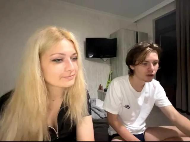 Hikkiii on BongaCams 