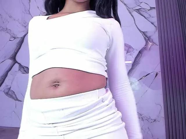 Hilary-thompson on BongaCams