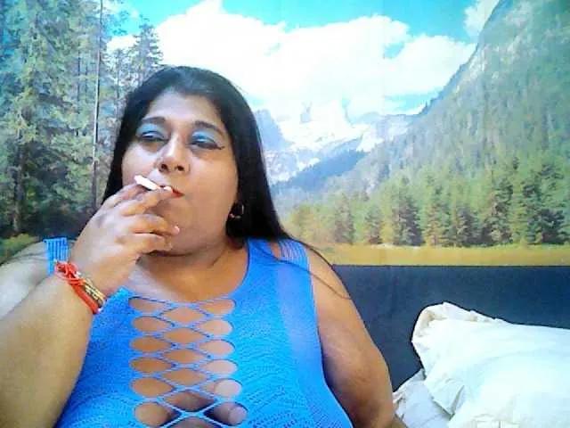 indianhoney on BongaCams 