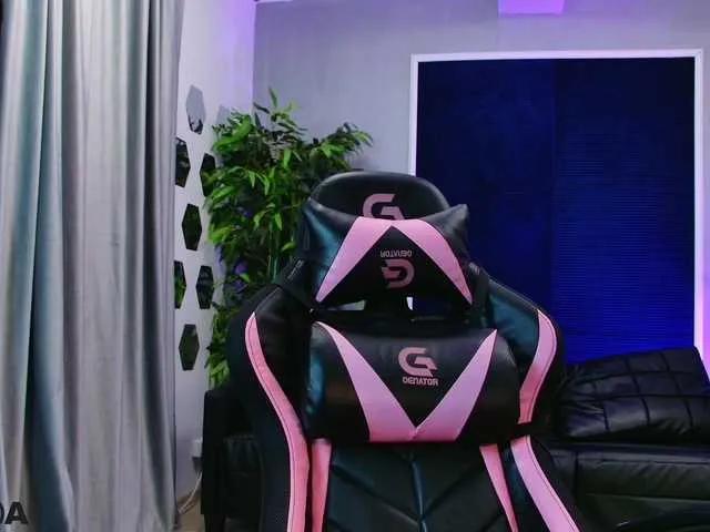 KaiaPearl — I love being spoiled and pampered with a bit of dirty talk! 