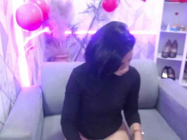lanasaenz01 on BongaCams 