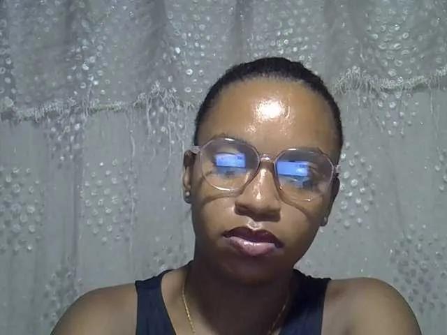 Lillteblackgirl on BongaCams 