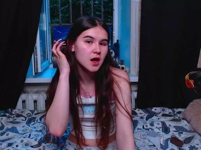 littleowlx on BongaCams 