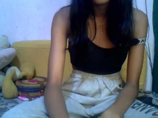 Mimie586 on BongaCams 
