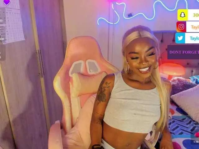 Miss-west on BongaCams 