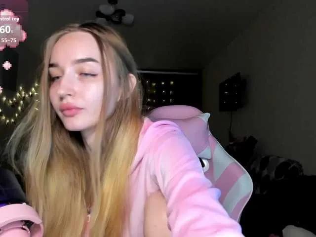 Polikinesis on BongaCams