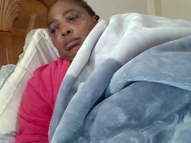 pussylips53 on BongaCams 