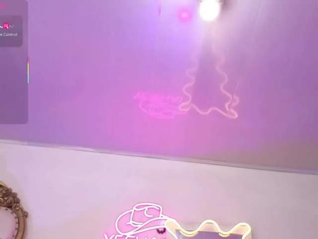 SAAYA-TAY — They heat me many things but more to give pleasure come and let's only