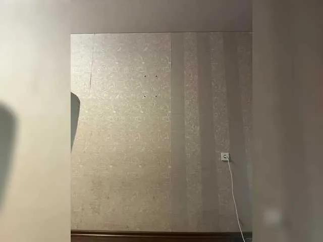 Your-Kissa- — Gentle caresses, attention, vibrations in my pussy and your fantasies. When you want me to show myself.