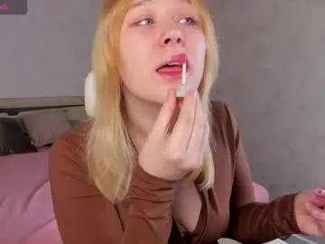 amy_kimberlly — GOAL: doggy pose [41 tokens remaining] Relax with me #ahegao #blonde #teen #german #daddysgirl
