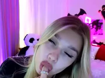 battymelody on Chaturbate 