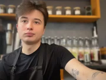 coolskum00 on Chaturbate