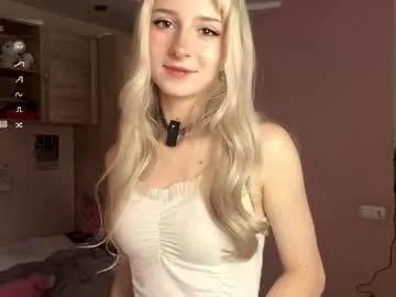evaqt — Hi! im Eva and im #new here! GOALfree my petite ass from shorts + 10 min control for last tipperlove pattern 222tk #18 #skinny #shy #lovense [842 tokens remaining]