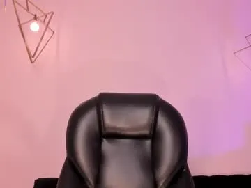 evebenson on Chaturbate