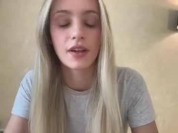 fflloowweerr on Chaturbate 