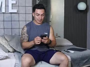 hunk_ryan — dacing sexy  #new  #latino #muscle #bigass #lovense [25 tokens left]