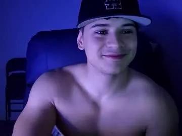 lilhotnando on Chaturbate 