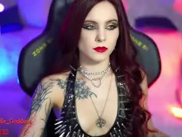 nelle_ on Chaturbate 