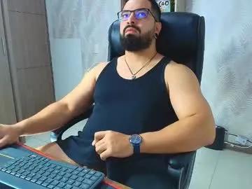 robby_k — Goal: CUM show  [555 tokens left] #bigcock #chubby #cum #bigass #daddy