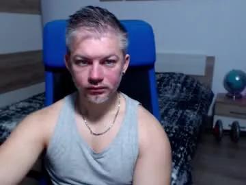 robbyshawz — Hi there!50 tokens for a flash or request!At goal,the top 2 tippers win a cumshow password! #muscle #master #dirty #bigcock #feet