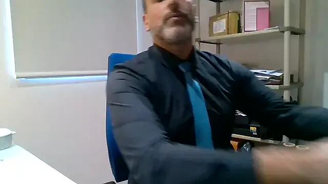 66MA69 — MAKE ME HAPPY...