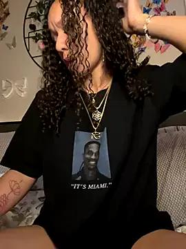 _Neeka_ on StripChat 