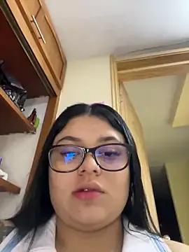 alissonfernandez_ — I undress in front of nana