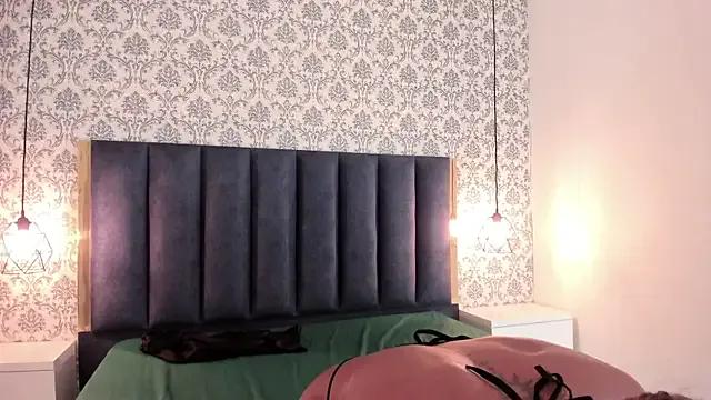 AmaraFierce on StripChat 