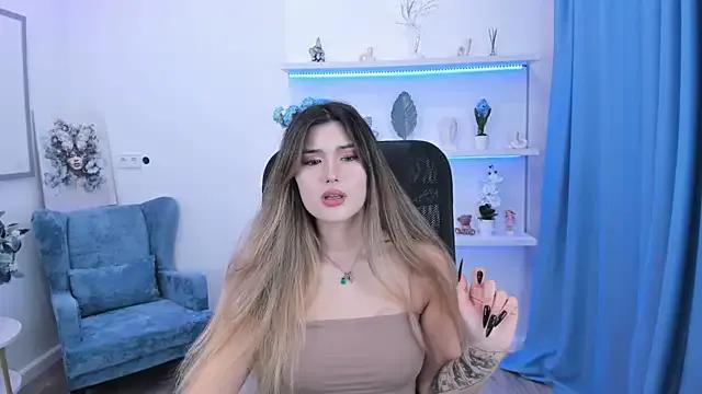 AnneTLi on StripChat 