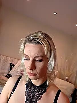 AureliaDoux — Boobies Tease 