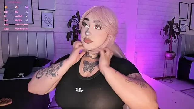 bella-green on StripChat 