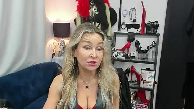 crystaLUX — get that magical body in motion :*