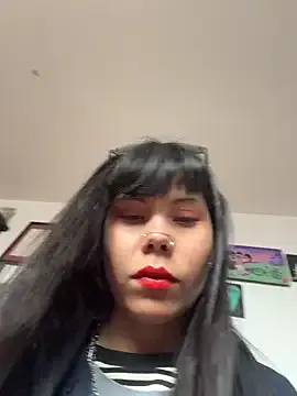 EemaHaruki on StripChat