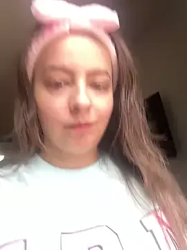 eleonoree on StripChat