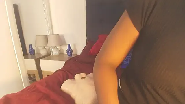 Evelonga_707 on StripChat