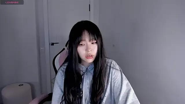 hee_young11 on StripChat 