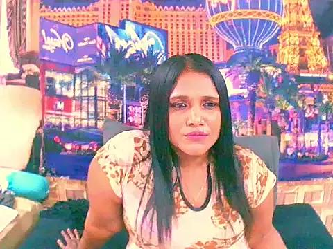 IndianSexyLady4u on StripChat 