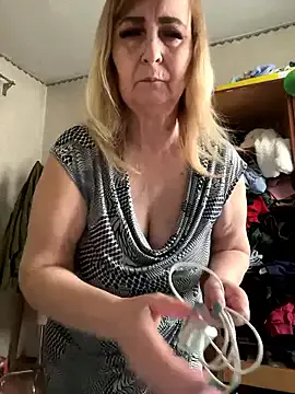 Irina2909@xh on StripChat